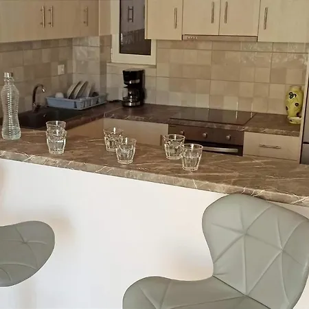 Με Θεα Το Λιμανι Appartement Piraeus Buitenkant foto
