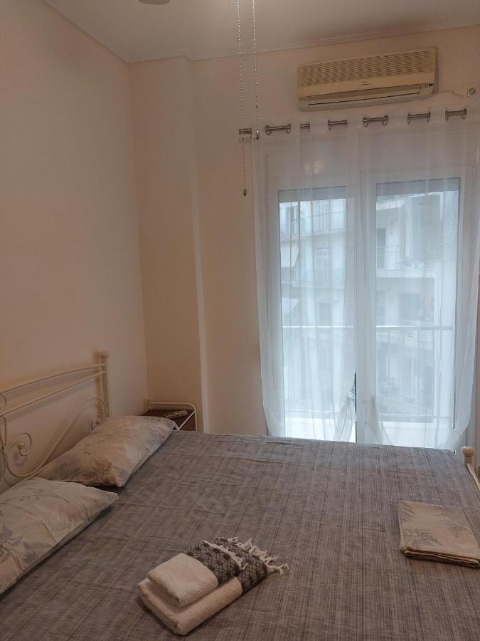 με θεα το λιμανι Apartment *